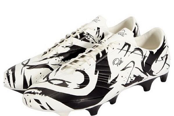 pele soccer cleats