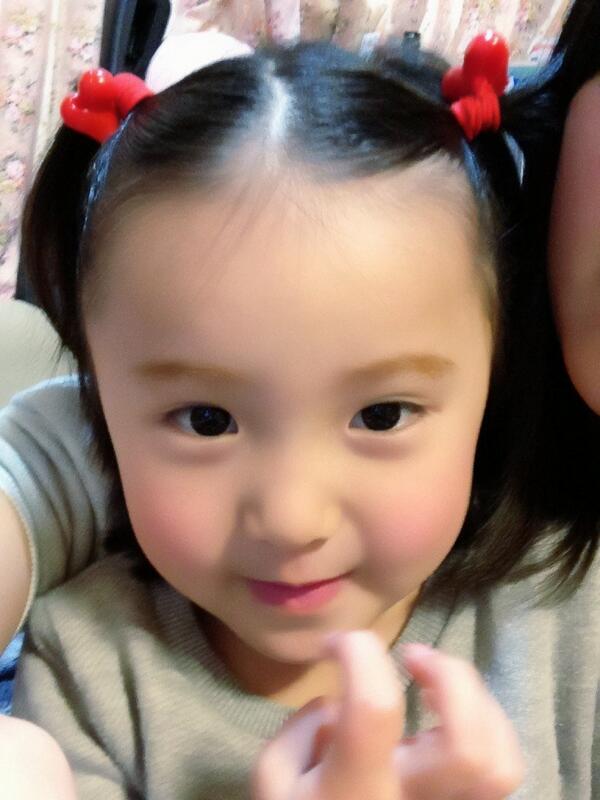 あやちゃん Tiseikun まだ3歳でニキビブツブツだったら怖いでしょ うんうん