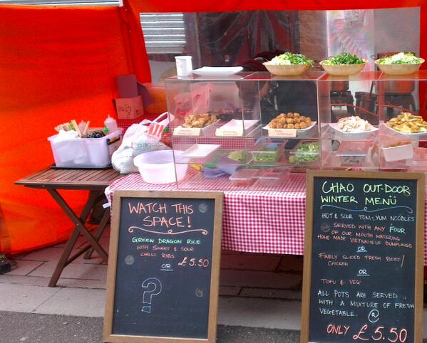Chao, amazing Vietnamese food on the market either stall or restaurant, please try, but beware its very popular..