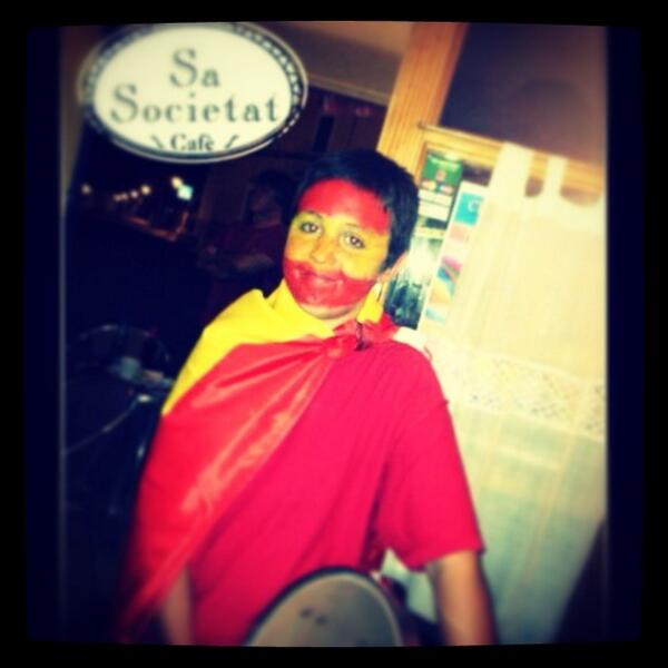 Esta noche: 21:00 horas. Tod@s con España!
#fútbol #DePinchosPorCalvià en <a href="/Sasocietat/">Sa Societat Cafè</a>  #calvià