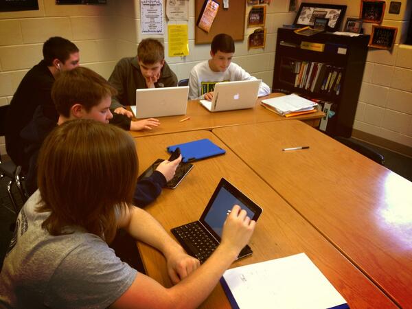 techsavvyed's tweet photo. We spend so much time talking about BYOD, sometimes we don't see that it's already happened. #MACUL13 http://t.co/PLjFsjagTU