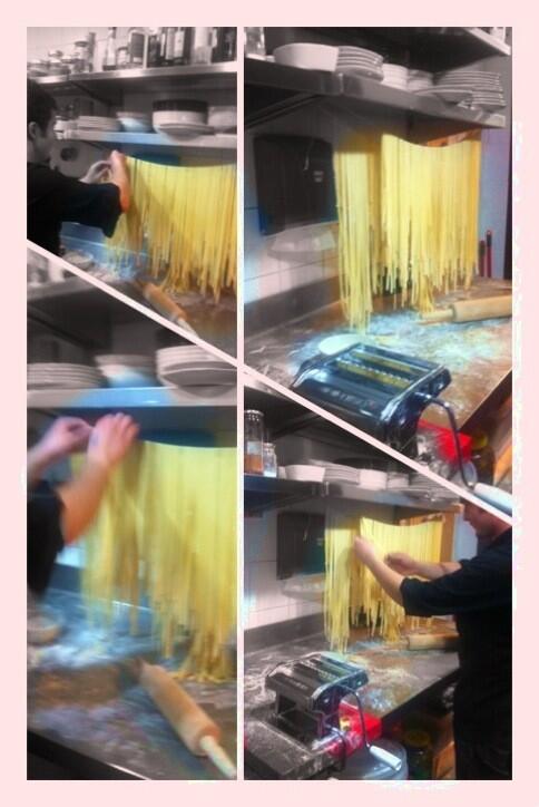 MeyaneRu's tweet photo. #ev yapımı tagliatelle http://t.co/uWPOkIZrwx