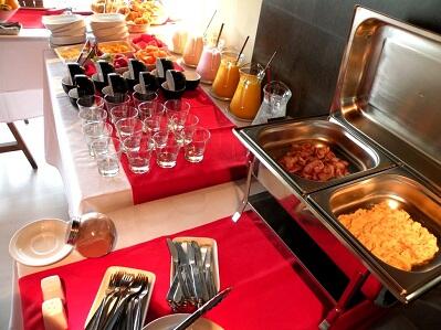 RealSanPedro1's tweet photo. Ven!, te invitamos al buffet desayuno de los fines de semana a partir del 12 de abril!!! Te espéramos. http://t.co/xrEJNfI6tJ
