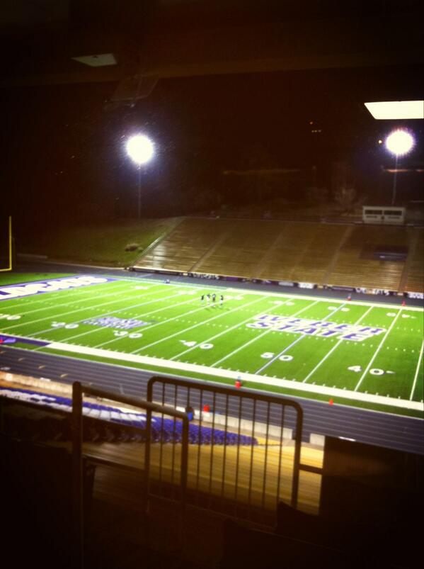 CoachStutzmann's tweet image. Ready for practice 5:30am #fastphysicalrelentless #wsufootball