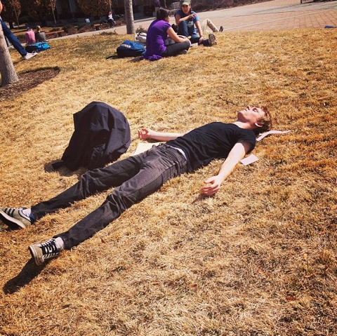 ByuSleeps's tweet photo. Sacrifice to the sun gods #ByuSleeps http://t.co/34ndBRRhOz