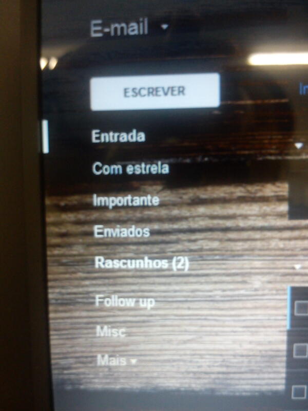 JulieAiglemont's tweet image. Hj eh sexta feira! Soh volto pra labuta dia 01/04. Mas to deixando a kza em ordem. #emptymailbox \o/