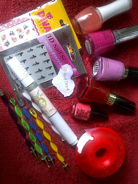 Hu47An4's tweet image. Let's enjoy this Spring with nail art.@LancomeID #SpringinLove