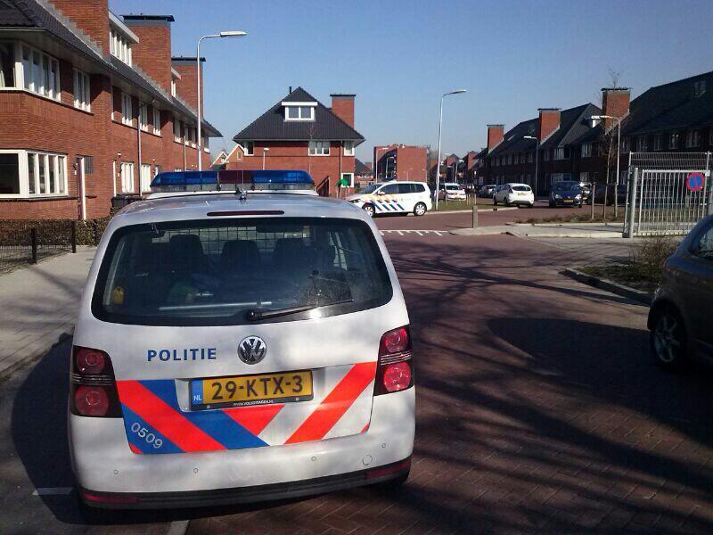 Op jacht naar inbrekers na tip alerte bewoner Op jacht naar inbrekers na tip alerte bewoner