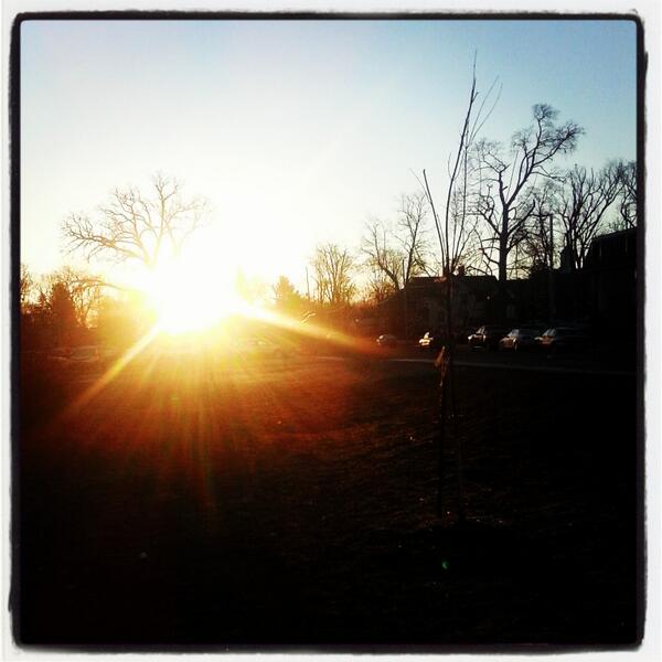 annagoldschmidt's tweet image. Not a bad way to wake up (: #sunshine #springmaybe?