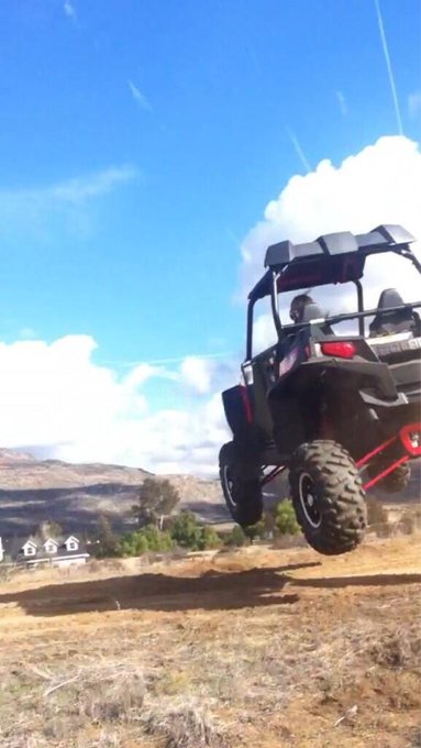 Almost over the hump day:) #HappyHumpDay #RazorXP http://t.co/MBPSUi2PR5<a href="/tag/happyhumpday"class="tags">#HappyHumpDay</a><a href="/tag/razorxp"class="tags">#RazorXP</a>