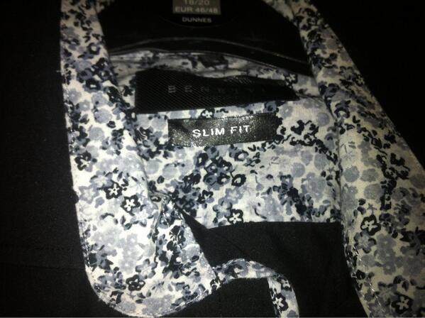 Jimmyjimmydoc's tweet image. The mother got me a slim fit shirt. What the fuck am I meant to do with this? #fatdoc #usi13