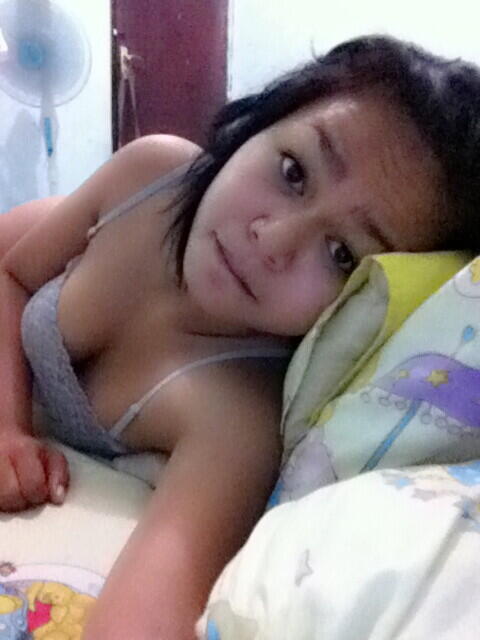dede_nee tweet picture