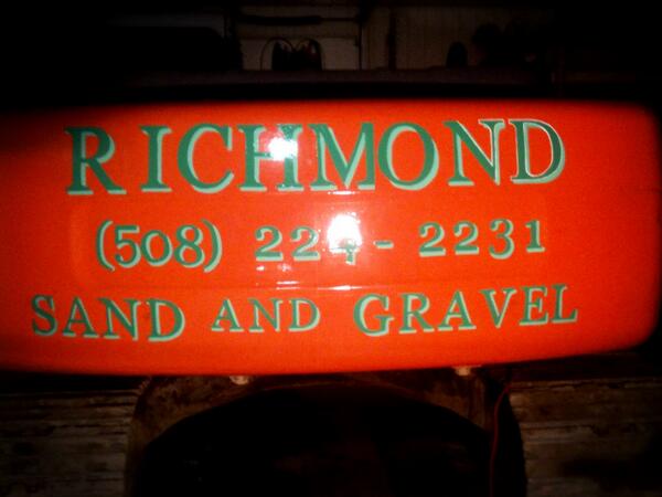 JMKustoms's tweet photo. #handpainted #1shot #oldskool #lettering .  Hitachi Excavator http://t.co/cBToaOHaGc