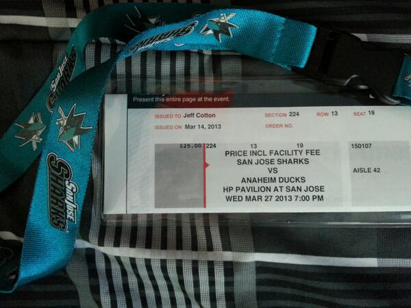 no_treefiddy's tweet image. @hockeydarling My ticket folding game is still on point! #PaperLife #Cheap