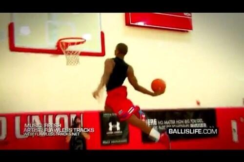 Who's ready for @WayneSelden23 next year? #AirSelden