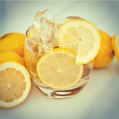 vektorvodka's tweet photo. When life gives you lemons..... Just add @vektorvodka! #WisdomWednesdays http://t.co/ii1FA5LVgX