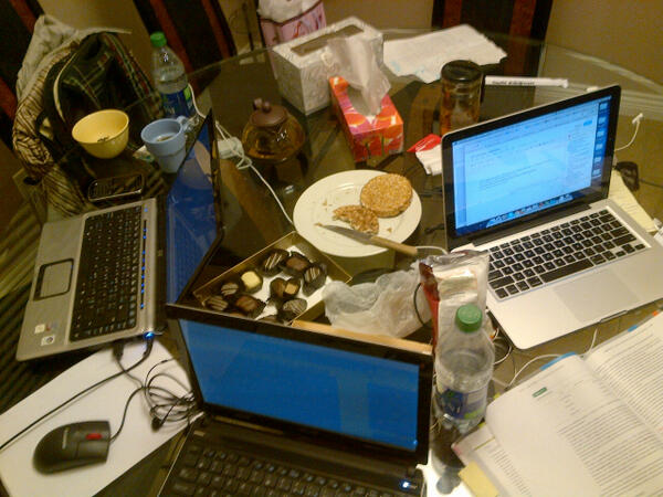 kimbocake's tweet image. #bus347 final paper party! @kalzerois @liewsying &amp;amp; other non-existent group members.