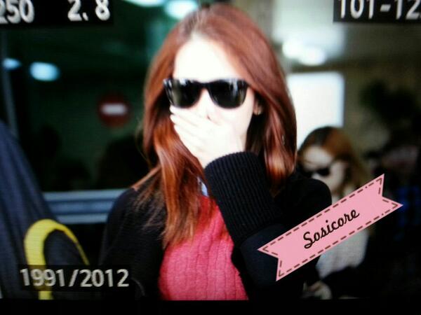 [PIC][28-03-2013]SNSD trở về Hàn Quốc vào chiều nay BGa46eICUAAXZaw