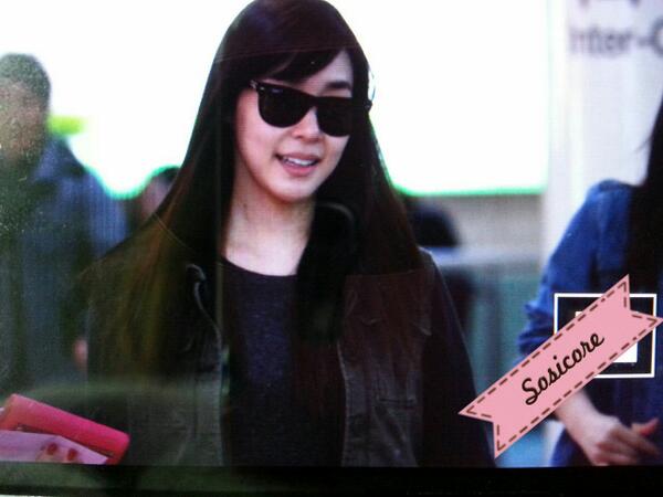 [PIC][28-03-2013]SNSD trở về Hàn Quốc vào chiều nay BGa4_ELCEAEO4y6