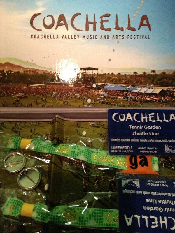 sammyjangel's tweet photo. To go or not to go... That is the question. #ihatemakingdecisions http://t.co/A8ayrLuJUa