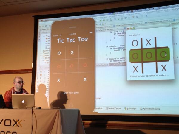 java's tweet image. RT @steveonjava: #JavaFX and #iOS talking over #JavaEE7 WebSockets! @mikeseghers @arungupta @johanvos