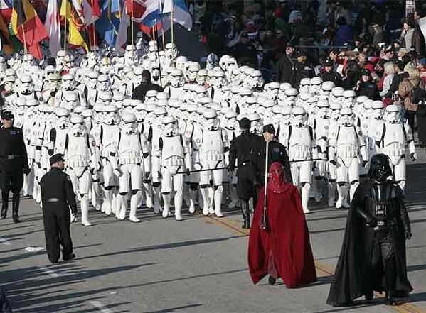 LordbzB's tweet photo. Me voy a una procesión, besis. http://t.co/jeqYfs6DYP