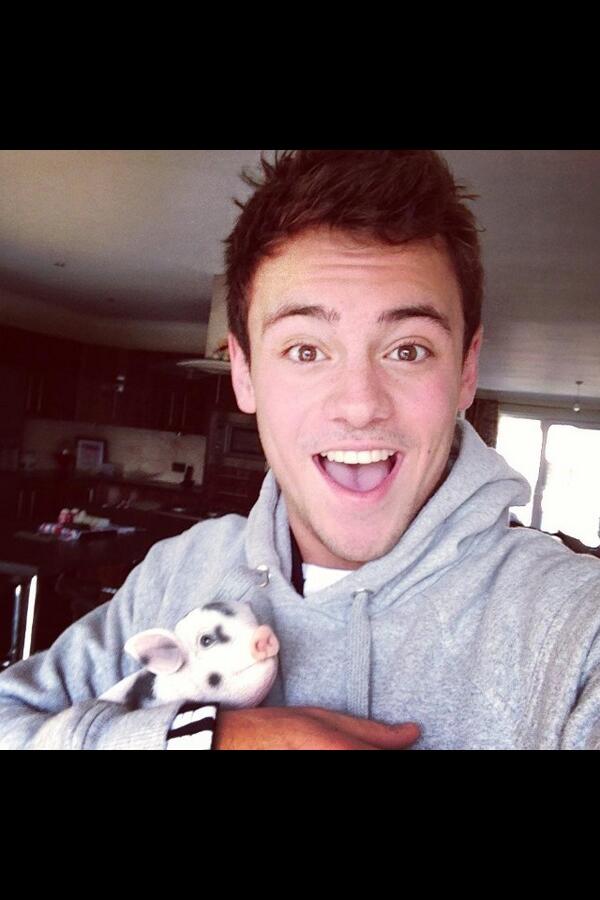 My two favourite things😧😧😏 #toomuch #yummie #piggy #piglet #micro #tom #get #on #me #NOW #Agh #wana #be #there #meaw