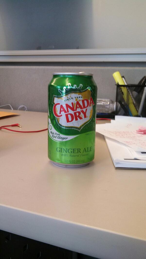 D_Con84's tweet image. Nothing better than an ice cold Canada Dry ginger ale #canonly #nobottle @B_M_theBull @Landfill316
