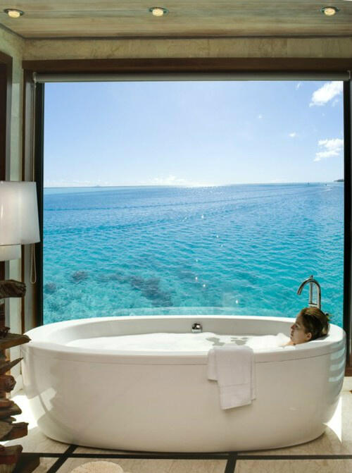 ConceptBathing's tweet image. Bath with a view......