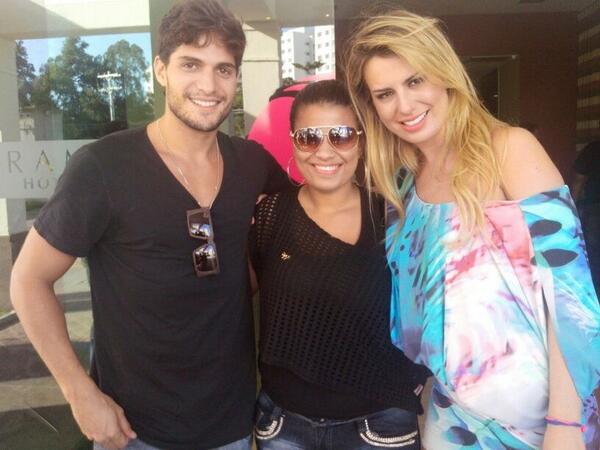 MayTuita's tweet photo. André e Fernanda pouco lindos. <3 http://t.co/6eaeX9ARsi