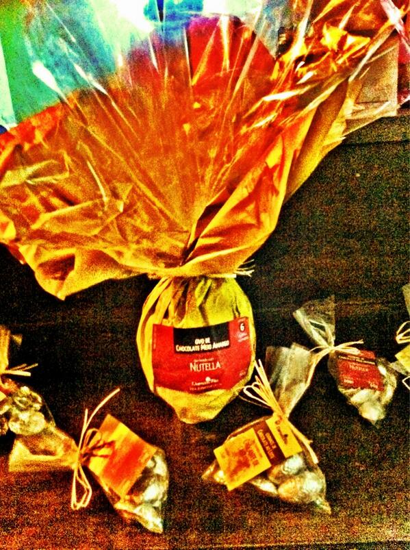 Ovos de Páscoa diferenciados, é na Gelateria Damazônia. Que tal se deliciar com nosso ovo recheado com nutella?