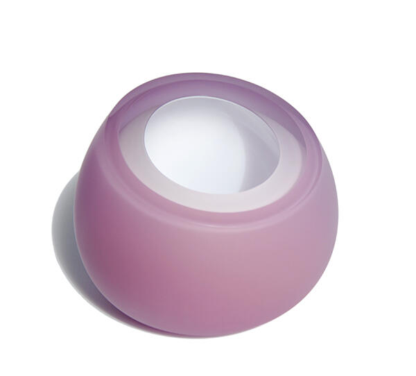 elkstudioglass's tweet image. And here's a new Strata Cloud... #glassblowing #coldworking #pot