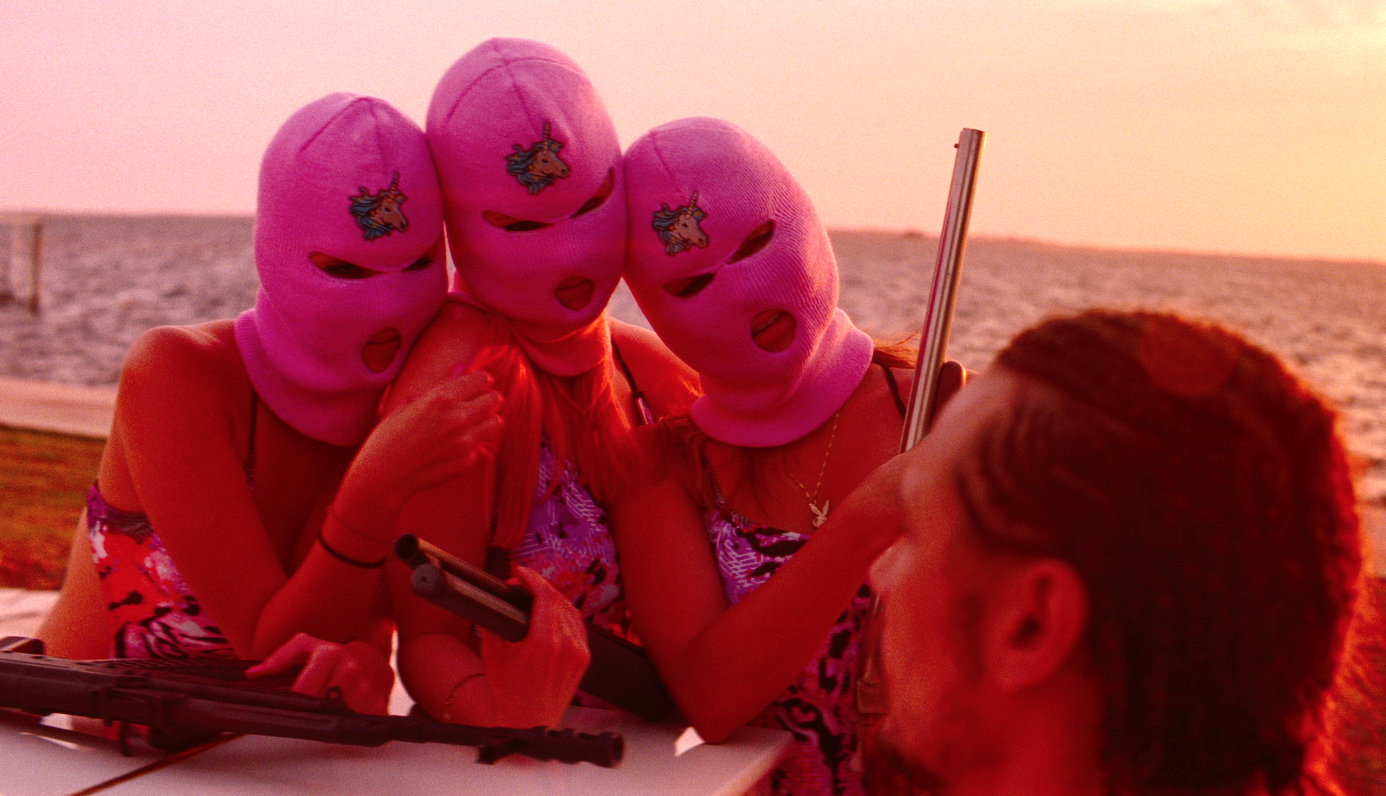 Spring Breakers в балаклавах