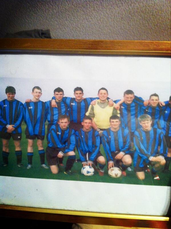 Dalla3's tweet photo. Cassies u16 #oldskule @ChrisMcQuire152 @CJ87WOOD @JoshShaw_EFC @gavk7 @marshy_1189 @danny4karen http://t.co/0LamXNWfU7
