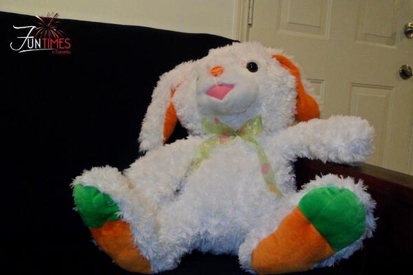 FunTimesToronto's tweet image. Hey #Toronto on Saturday we're giving this away @TheOfficePubTO funtimesintoronto.com/events/the-eas…