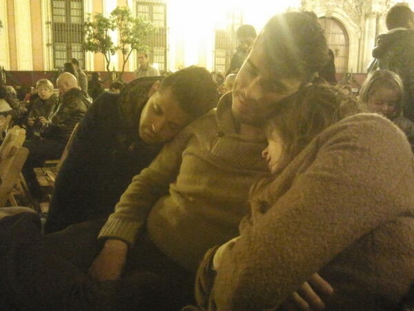 Asi se vive la madruga en Sevilla <a href="/juandiazgomez25/">juan diaz gomez</a>