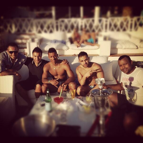 arniehira's tweet image. Me with my bros in dubai Rixos the palm with #nani #rixos #rixospalm #rixosthepalm #Dubai # #uae #manutd #manu