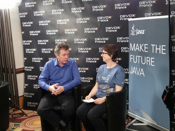 jeanmarchbh's tweet image. @ypoirier in action at #devoxxfr ! #java #javaembedded #oracle