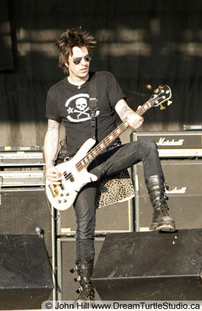 RBolanrocks's tweet photo. Uhhh beautifullllllllllllll @rbolanbass http://t.co/Z4BXkeJyD1