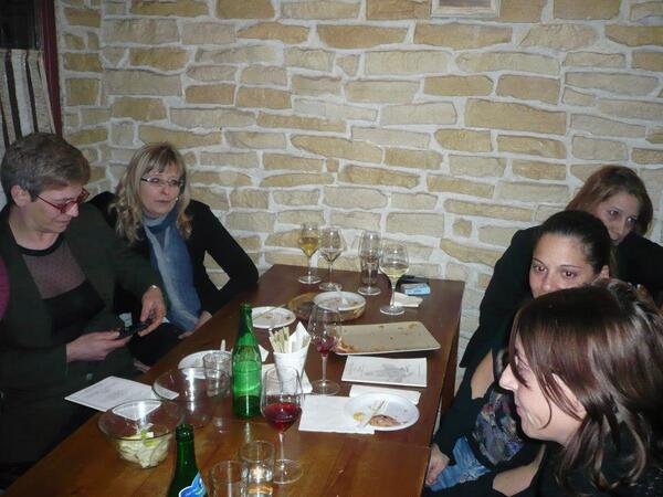 PrigionieriDelS's tweet photo. Aperitivo al Rosso Rubino 16/03/2013 http://t.co/kiI8jtoTw6