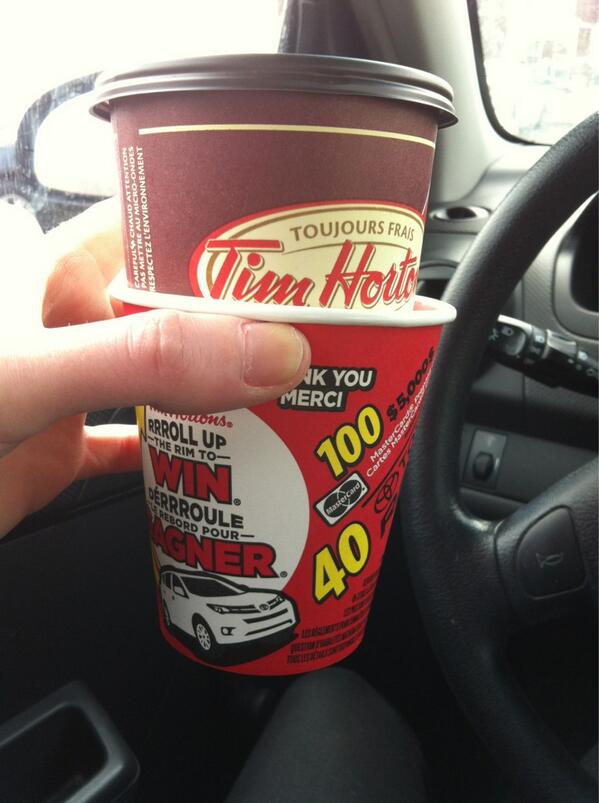 MelissaTanyaR's tweet image. Ran out of medium roll-up cups? #TimHortonsProblems #MakingDue