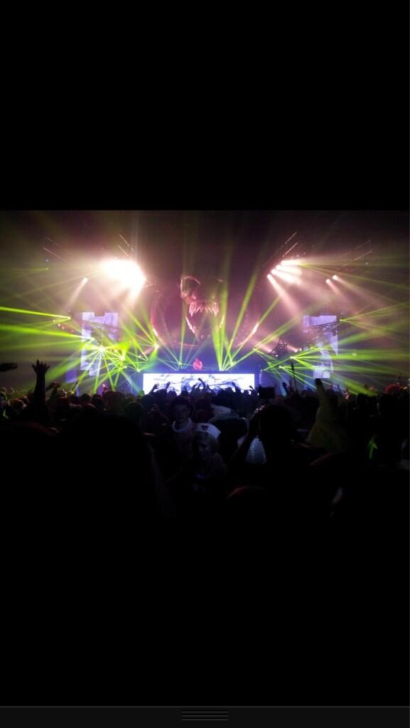 lCharlesParker's tweet image. @nickyromero at #SCREAM2012 was incredible,What do you have in store for #NLMF#EDMonton Tonight!! #1fan