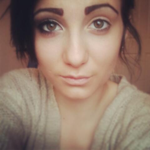 youMeAtDanielle's tweet image. What makeup can do :') #nomakeup#makeup#natural