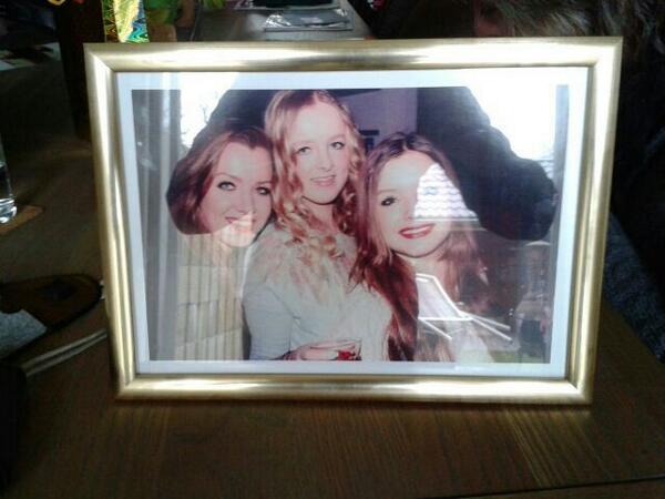sannne1995's tweet photo. cadeautje voor lieve joyce van lies en mij  , http://t.co/by2B2OxfzY