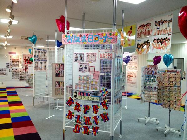 hello_shop's tweet photo. 3/30(土)10:00まもなくハロショ東京秋葉原店オープン致します！ http://t.co/599xNyLXQK