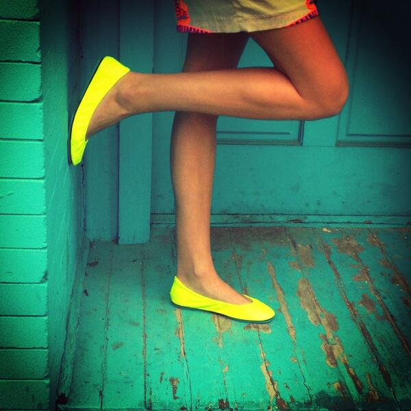 neon tieks