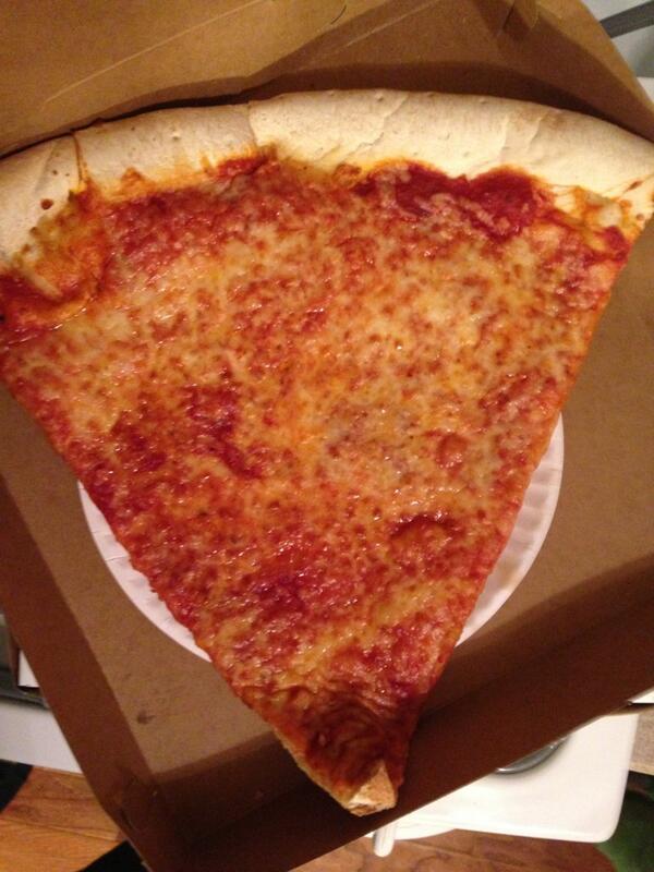 shaunbaron's tweet photo. Old London has the best slices!!! http://t.co/j0AqL6gtG9