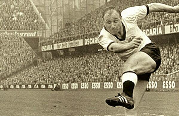 footballerspace's tweet image. @ForgottenFooty our fans can't get this one thought I'd throw it your way and see if yours can #withoutGoogle