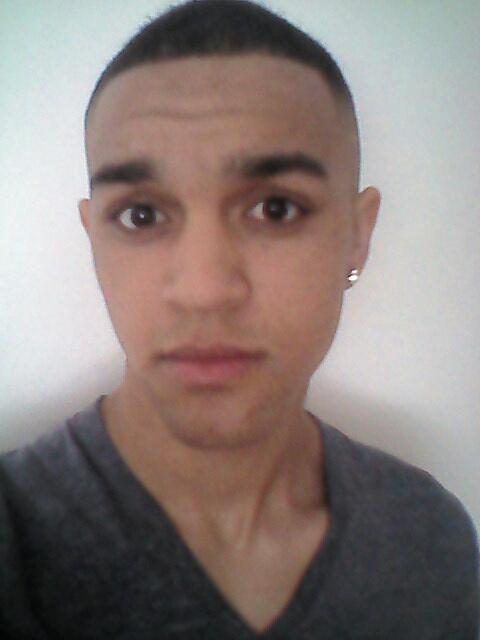 jaidonroyal's tweet image. Got hair cut, looking neat again #2OnTop #SidesSkinFade