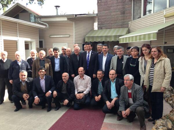 BulentYagmurr's tweet photo. Bel Bşkmız @kbbmustafaak  ile Kalaba,Şenlik,Yakacık,K.tepe,Bağlarbaşı Mahalle Teşkilatlarımızla Keçiören'i geziyoruz http://t.co/hL7ztMqUUw
